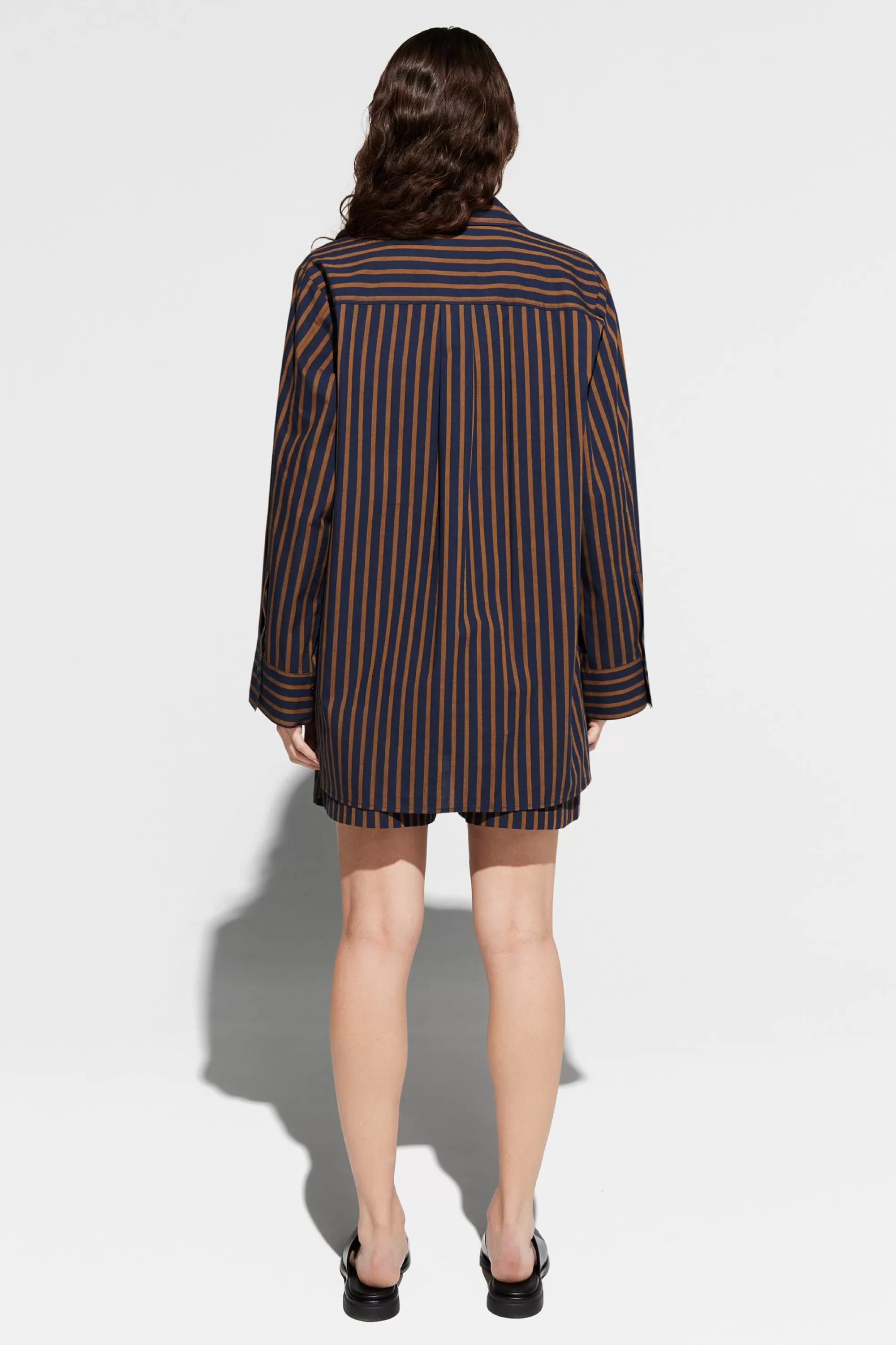 bettina_dk_navy_stripe_3.webp Outlet Bettina dk navy stripe Toppar