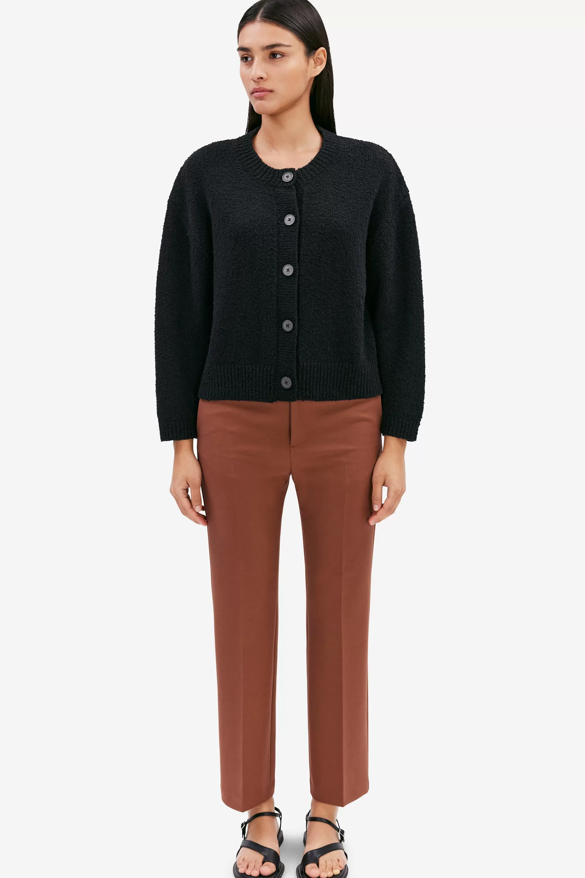 erna_black_4.webp Fashion Erna Stickat