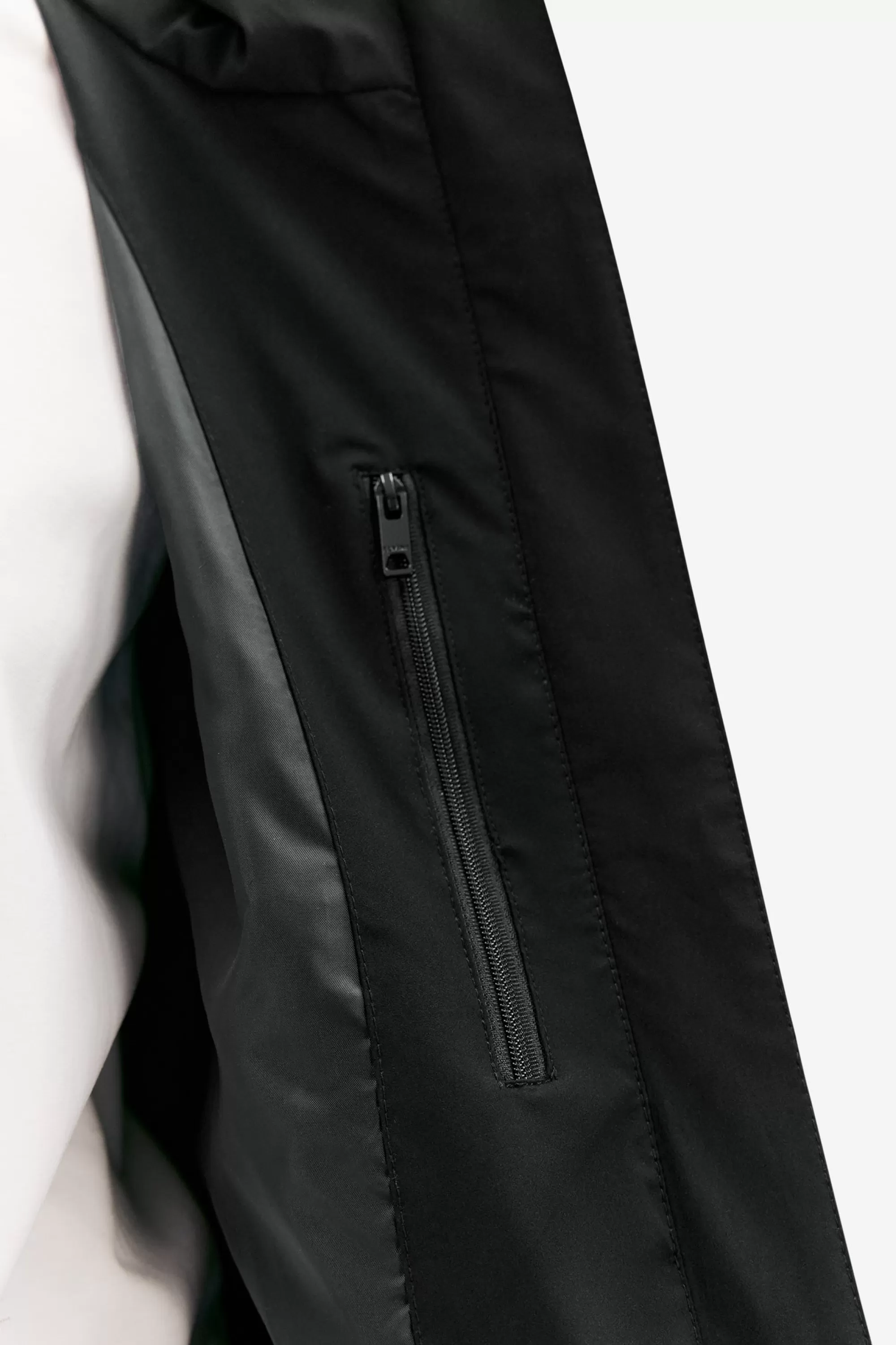 jonie_black_6.webp Online Jonie Jackor
