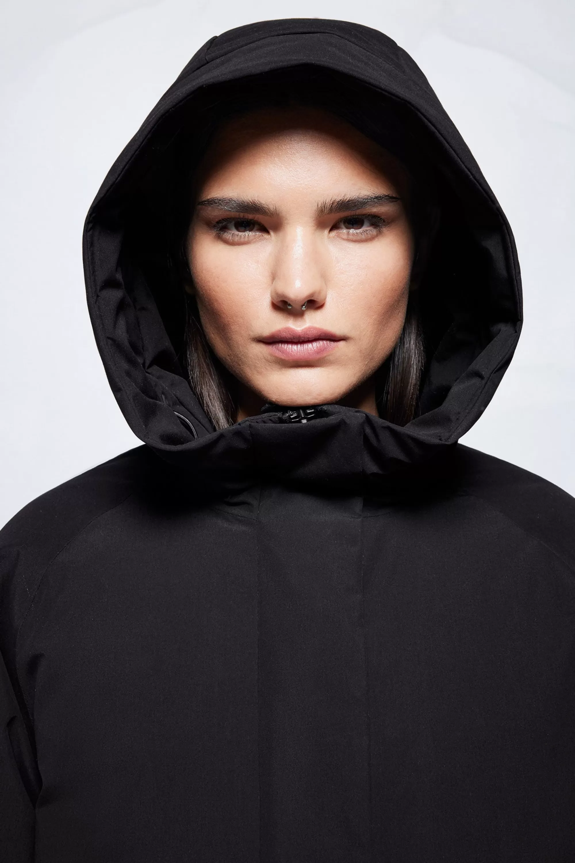 leonida_black_4.webp Hot Leonida Jackor