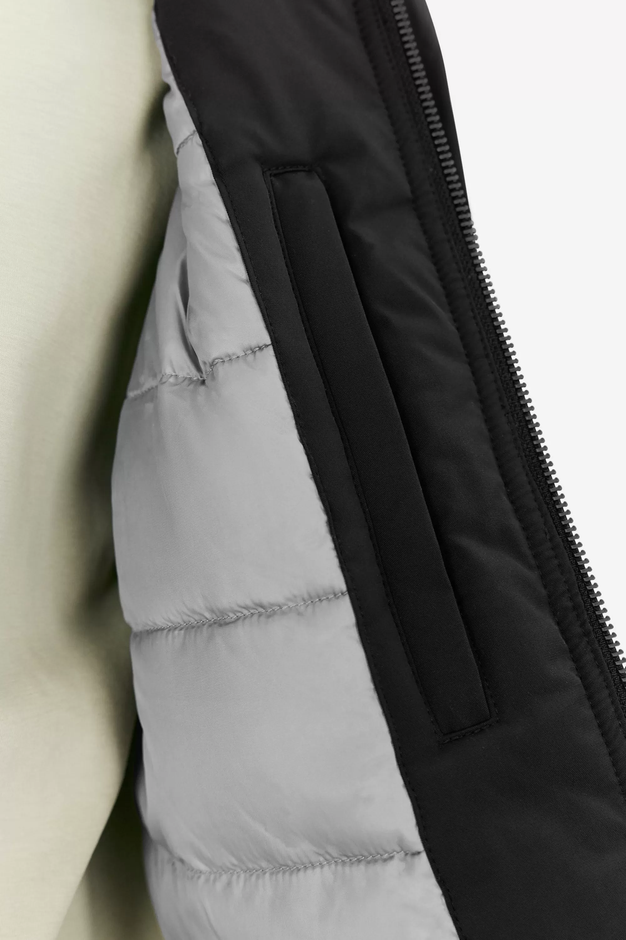 ludvig_black_3.webp Hot Ludvig Jackor