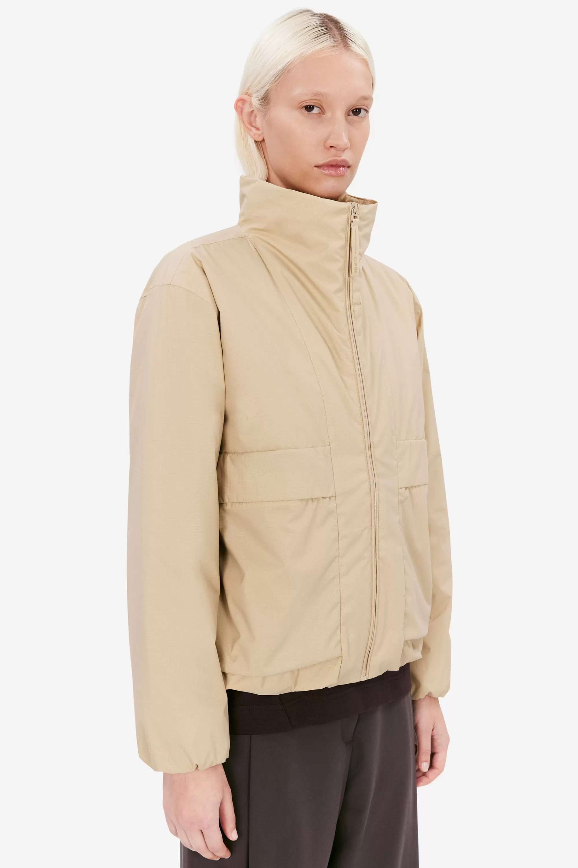 mirja_light_khaki_2.webp Shop Mirja light khaki Jackor