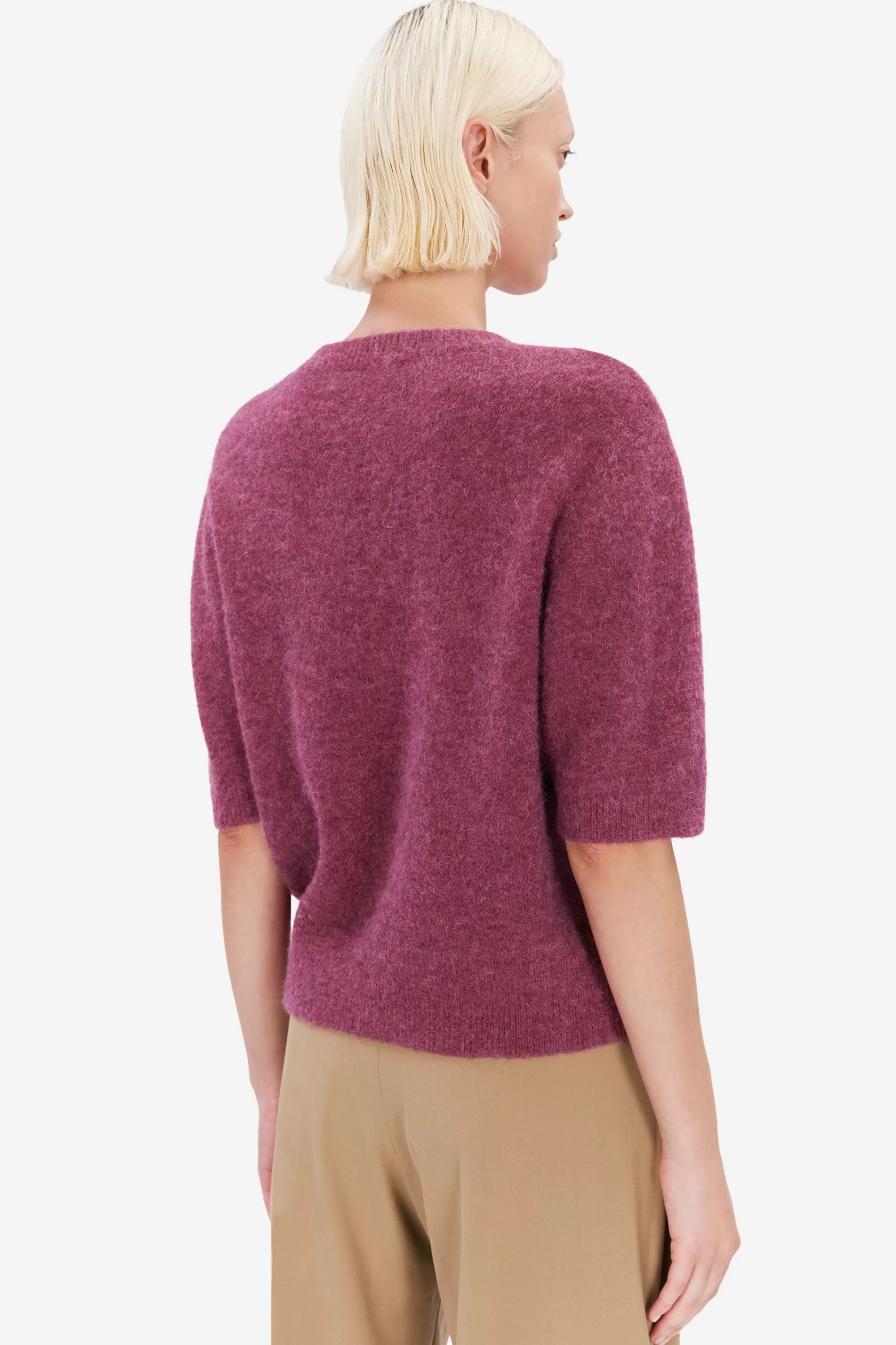 tavia_blush_3.webp Store Tavia Stickat